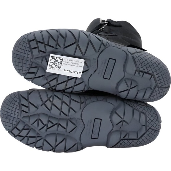 Baffin Black Insulated Boots with White Lining - Picture 5 of 5